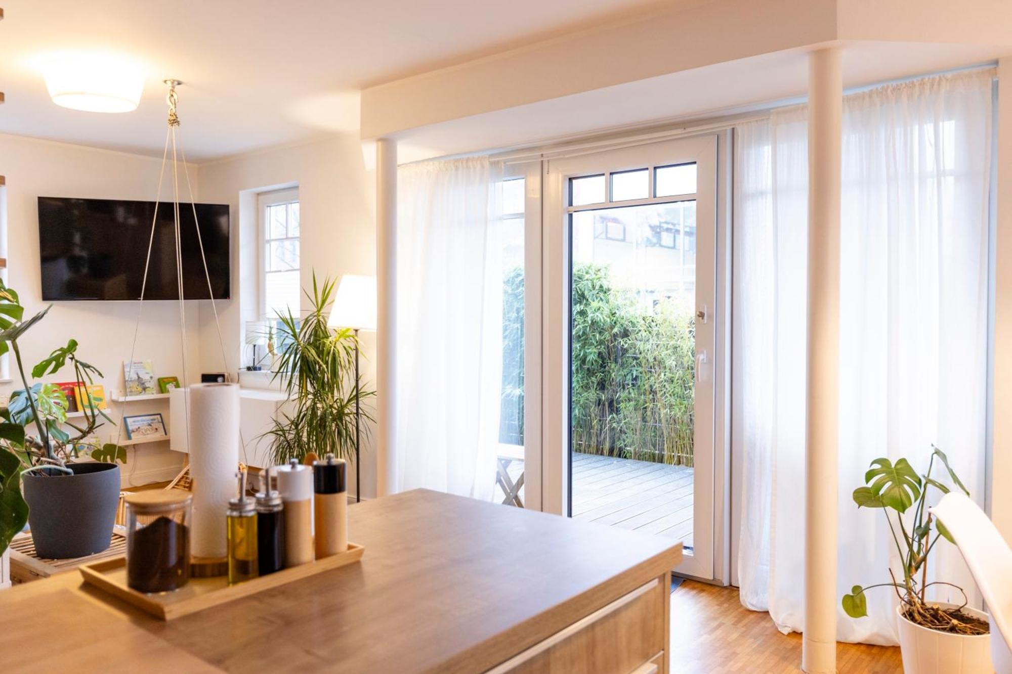 Smartfewo - Home - Zentral - Terrasse - Parkplatz Ольденбург Экстерьер фото
